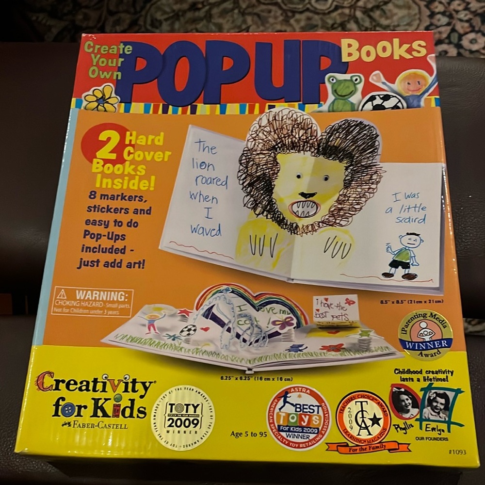 NEW in Original Box Creativity for Kids Create Your Own Pop-Up Books.